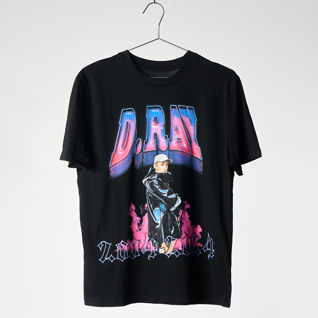 Svart T-shirt – D.Ray